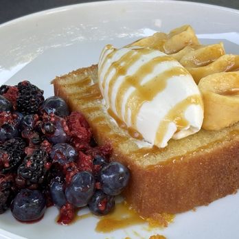 Del Mar - VALENCIA ORANGE POUND CAKE Whipped Vanilla Cream, Berries  Summer Restaurant Week 2025 - Spanish Near Me - Washington, DC, District of Columbia