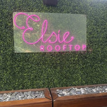 Elsie Rooftop - Lounges Near Me - New York, New York