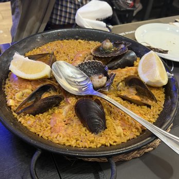 Mesón Jesús - Seafood paella - Spanish Near Me - Barcelona, B