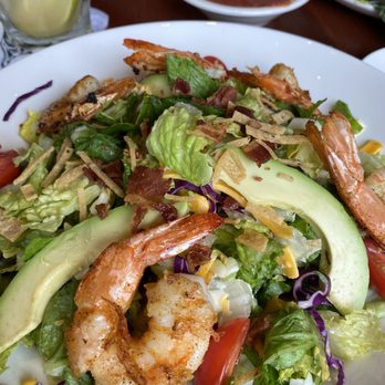 Mi Cocina - Rico salad with shrimp - Mexican Near Me - Dallas, Texas Mi Cocina - Rico salad with shrimp - Mexican Near Me - Dallas, Texas