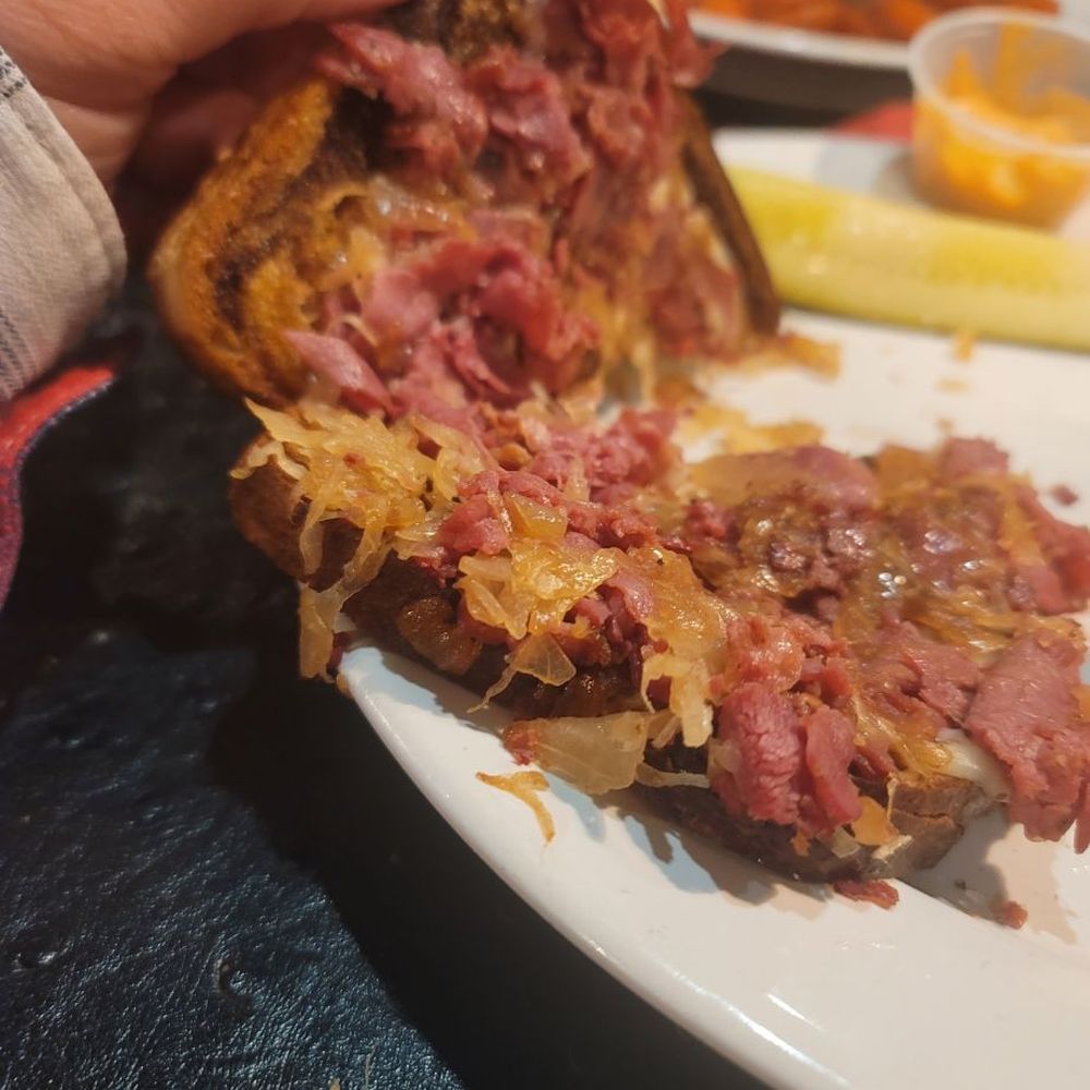 Barely any meat and loaded with salt. Inedible "piled high" Ruben sandwich. Barely any meat and loaded with salt. Inedible "piled high" Ruben sandwich.