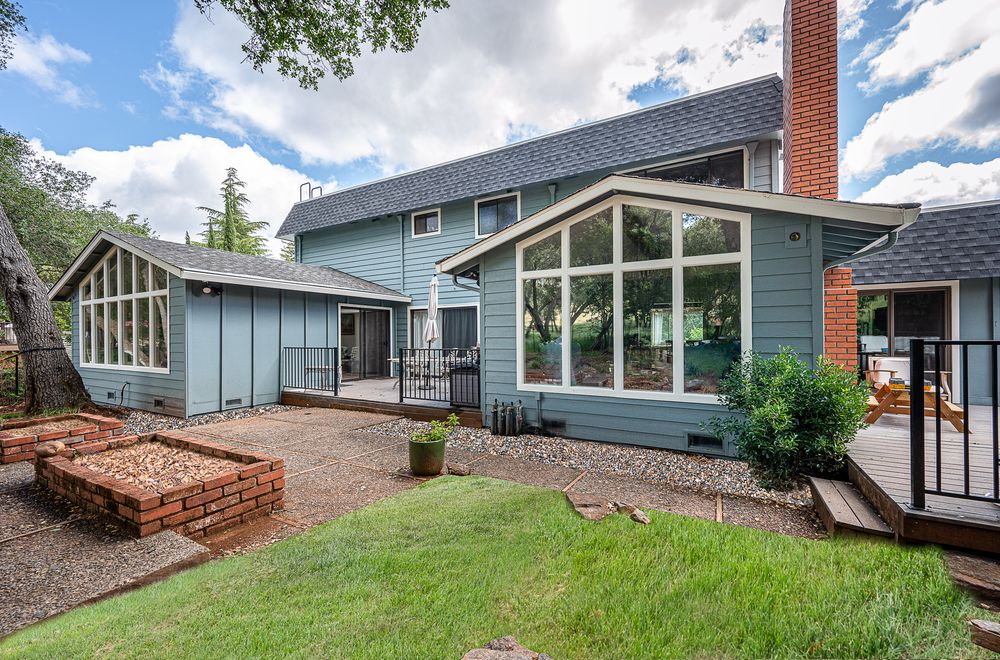 Slide of Straight Line Roofing & Construction