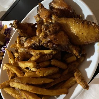 Papi Cuisine - Wings and fries - Cocktail Bars Near Me - Baltimore, Maryland Papi Cuisine - Wings and fries - Cocktail Bars Near Me - Baltimore, Maryland