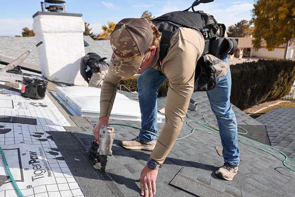 Slide of Front Line Roofing and Solar