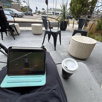 The Boy & The Bear - Great outdoor ambiance - Coffee Roasteries Near Me - Redondo Beach, California The Boy & The Bear - Great outdoor ambiance - Coffee Roasteries Near Me - Redondo Beach, California