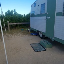Site 31, enjoying the ocean breeze. Site 31, enjoying the ocean breeze.