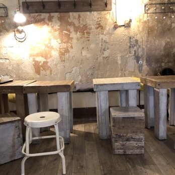 Hank Burger Paris Archives - Upstairs seating (à l'étage) - Burgers Near Me - Paris, 75
