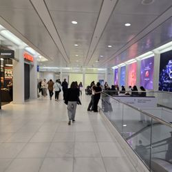 PATH Train World Trade Center Station - Mall