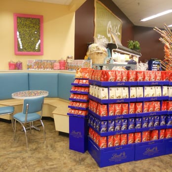 Giant Eagle Market District - Cafe with Lindt - Photography Stores & Services Near Me - Bethel Park, Pennsylvania Giant Eagle Market District - Cafe with Lindt - Photography Stores & Services Near Me - Bethel Park, Pennsylvania