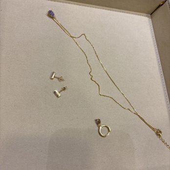 Caitlyn Minimalist - Jewelry Near Me - Irvine, California Caitlyn Minimalist - Jewelry Near Me - Irvine, California