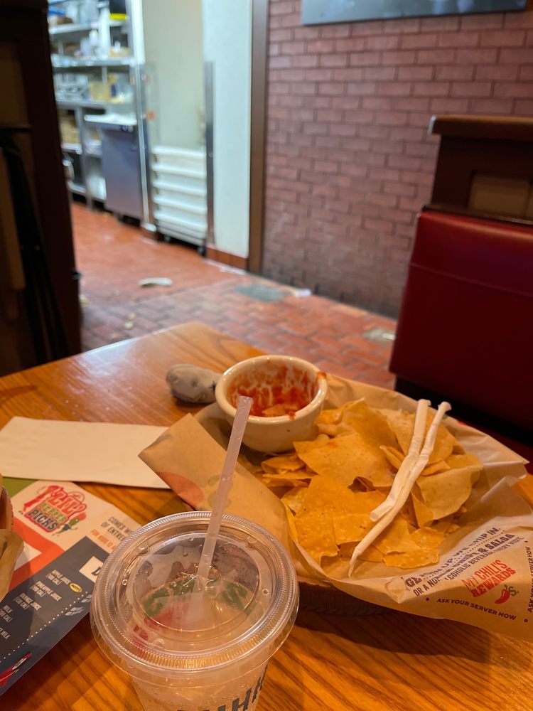 CHILI’S Updated September 2024 17 Photos & 53 Reviews 7887 E