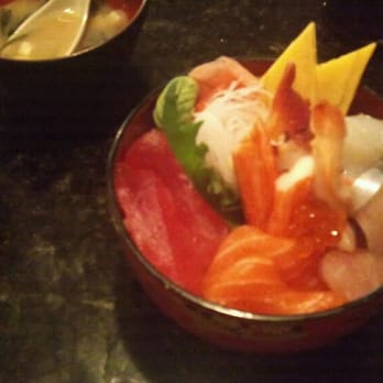 Ebi Sushi Bar - Chirashi deluxe - Sushi Bars Near Me - Somerville, Massachusetts