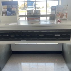 United States Government - Empty supply rack. Typical for this branch.