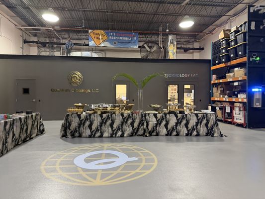 Entertaining Company by null