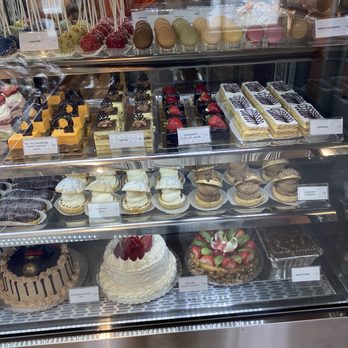 Dolce & Ciabatta Bakery Cafe - Inside - Coffee & Tea Near Me - Leesburg, Virginia