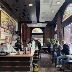 Roly-Poly Coffee - Inside