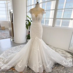 Cocomelody - 2024 Classic Collection LARISSA Stunning bridal gown. custom size wedding dresses