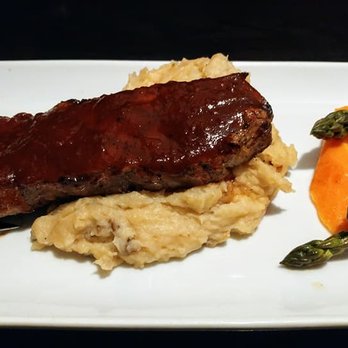 Weinkeller - NEW YORK STEAK & WEINKELLER STEAK SAUCE with the garlic mashed potatoes. - Wine Bars Near Me - Niagara Falls, Ontario Weinkeller - NEW YORK STEAK & WEINKELLER STEAK SAUCE with the garlic mashed potatoes. - Wine Bars Near Me - Niagara Falls, Ontario