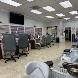 KNT Nails And Spa