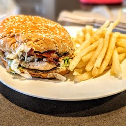 Burger House - Zoe's chicken with 'seasoned' fries.
