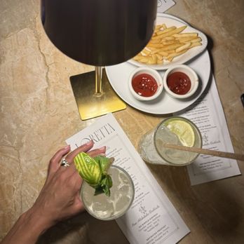 Bar Loretta - Cocktail Bars Near Me - Menlo Park, California