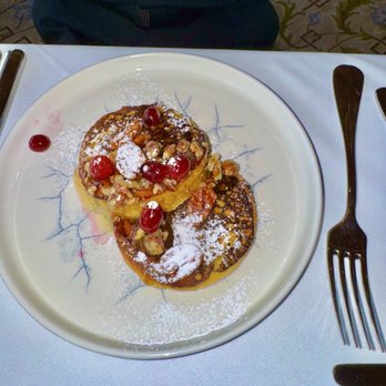 The Dining Room at Castle Hill Inn - Soufflé pancakes - American Near Me - Newport, Rhode Island The Dining Room at Castle Hill Inn - Soufflé pancakes - American Near Me - Newport, Rhode Island