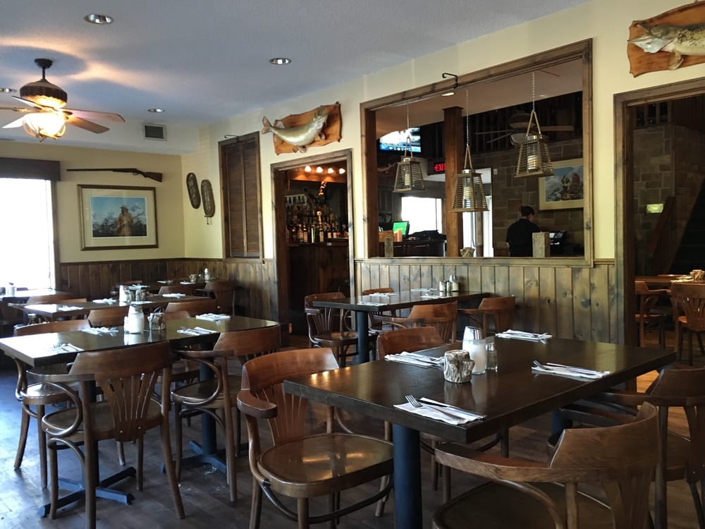 Trappers Choice Restaurant Logo