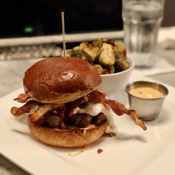 Strangelove's - Strangelove Burger - Bars Near Me - Philadelphia, Pennsylvania