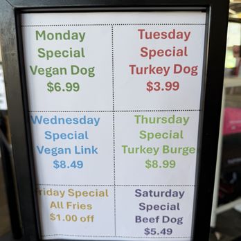 Earle's On Crenshaw - Specials - Hot Dogs Near Me - Los Angeles, California Earle's On Crenshaw - Specials - Hot Dogs Near Me - Los Angeles, California