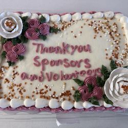 Walmart Supercenter - Whoever worked on this cake had the skills of a little kid.