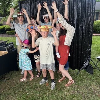 Lets Booth It - All of the cousins! - Photo Booth Rentals Near Me - Nashville, Tennessee