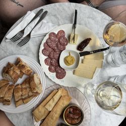The Lark Winespace