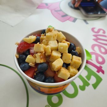 sweetFrog Premium Frozen Yogurt - Ice Cream & Frozen Yogurt Near Me - Suffolk, Virginia sweetFrog Premium Frozen Yogurt - Ice Cream & Frozen Yogurt Near Me - Suffolk, Virginia