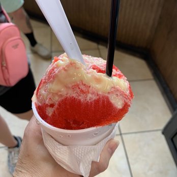 Mister Apple - Snoball - nectar with sweetened condensed milk - Desserts Near Me - New Orleans, Louisiana Mister Apple - Snoball - nectar with sweetened condensed milk - Desserts Near Me - New Orleans, Louisiana