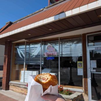 Main Donut Shop - Ham and cheese croissant - Donuts Near Me - Royal Oak, Michigan Main Donut Shop - Ham and cheese croissant - Donuts Near Me - Royal Oak, Michigan
