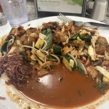 Thyme & Seasons Market Place - Big portion of the chicken stir-fry. Sorry so messy, took photo as after-thought when I was done eating - Asian Fusion Near Me - Bountiful, Utah