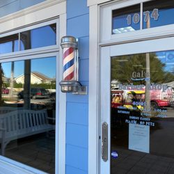 Cal's Barber Shop - What a cute place