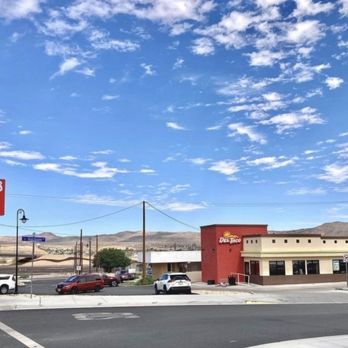 Del Taco - The longest running Del Taco after original site closed. 401 N 1st Ave, Barstow - Fast Food Near Me - Barstow, California