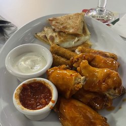 Uptown Downtown Bar And Grill