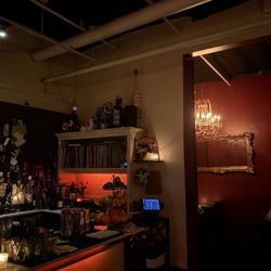 OFFSUIT - Bar area