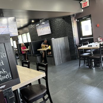 Castle John's - the inside of a restaurant - Burgers Near Me - Kawartha Lakes, Ontario