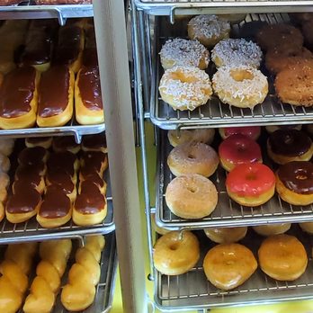 Niko’s Donuts - Donut Case - Donuts Near Me - Redondo Beach, California Niko’s Donuts - Donut Case - Donuts Near Me - Redondo Beach, California