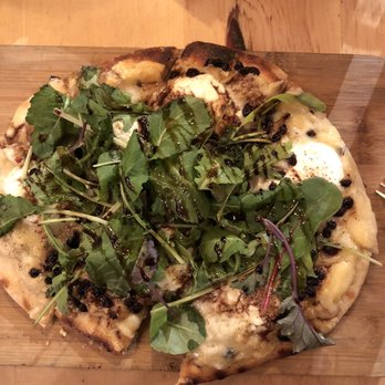 The EATery - Gastropubs Near Me - Mammoth Lakes, California