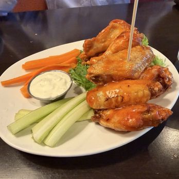 110 Grill Manchester - Bistro Wings - Gluten-Free Near Me - Manchester, Connecticut 110 Grill Manchester - Bistro Wings - Gluten-Free Near Me - Manchester, Connecticut