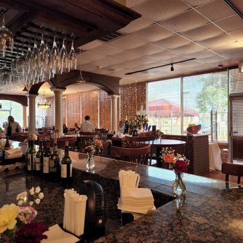 Gianna Italian Kitchen - From the back of the bar looking forward. - Italian Near Me - Tomball, Texas