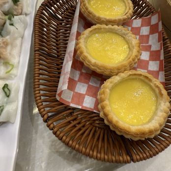 The Moon - Desserts Near Me - Richmond Hill, Ontario The Moon - Desserts Near Me - Richmond Hill, Ontario
