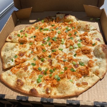 Burattino Brick Oven Pizza - Buffalo Chicken Pizza - Pizza Near Me - Carson, California Burattino Brick Oven Pizza - Buffalo Chicken Pizza - Pizza Near Me - Carson, California