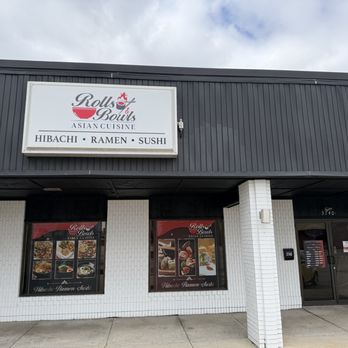 Rolls and Bowls - Outside - Asian Fusion Near Me - Kentwood, Michigan Rolls and Bowls - Outside - Asian Fusion Near Me - Kentwood, Michigan