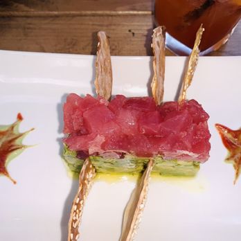Banc Cafe - tartare of tuna & avocado - Cafes Near Me - New York, New York