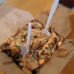 Chicken poutine- CLLLUCCKKING yummy! Chicken poutine- CLLLUCCKKING yummy!